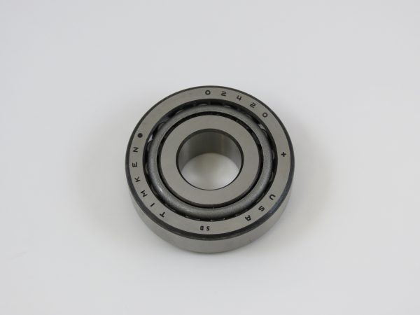 Differential pinion bearing & race: rear  (up to E-21007)