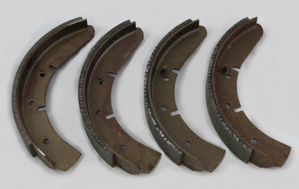 Brake shoe set: front - relined  (up to E-29283)