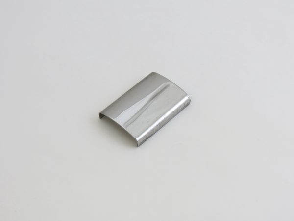 Rear window stainless molding clip: lower center