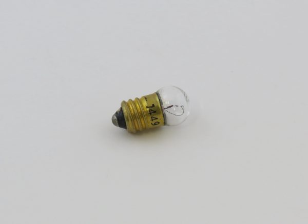 Bulb: speedometer light (screw base)