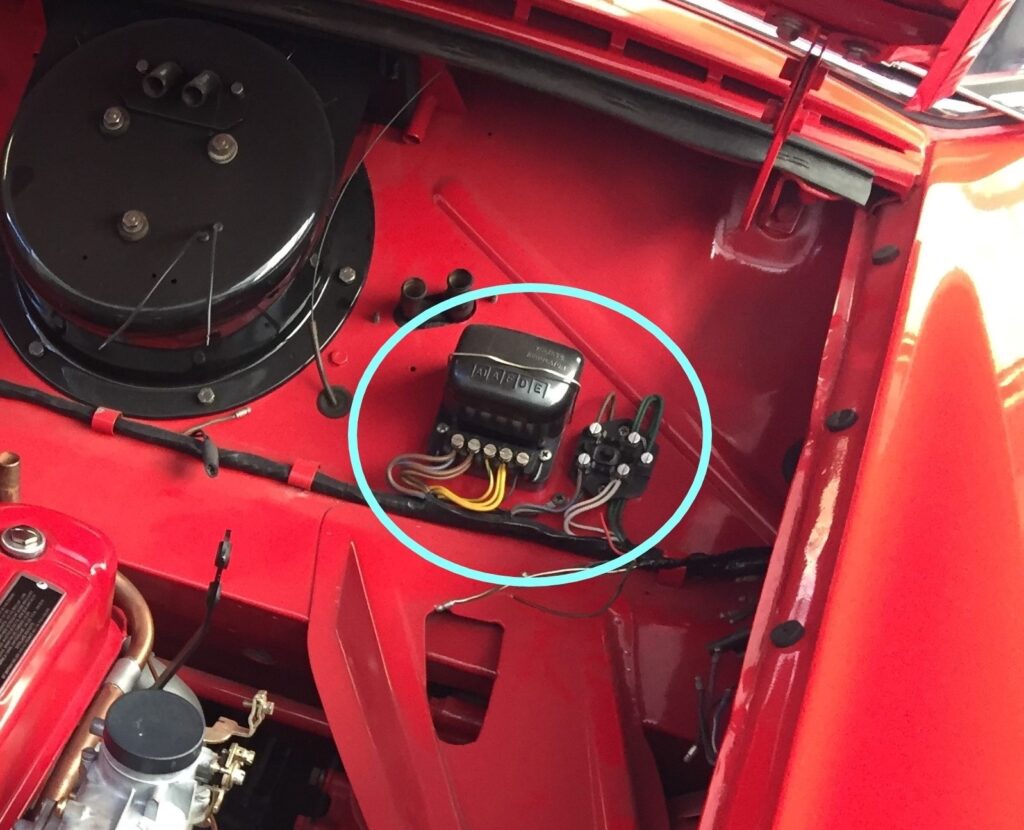 Voltage regulator: Lucas | Metropolitan Pit Stop